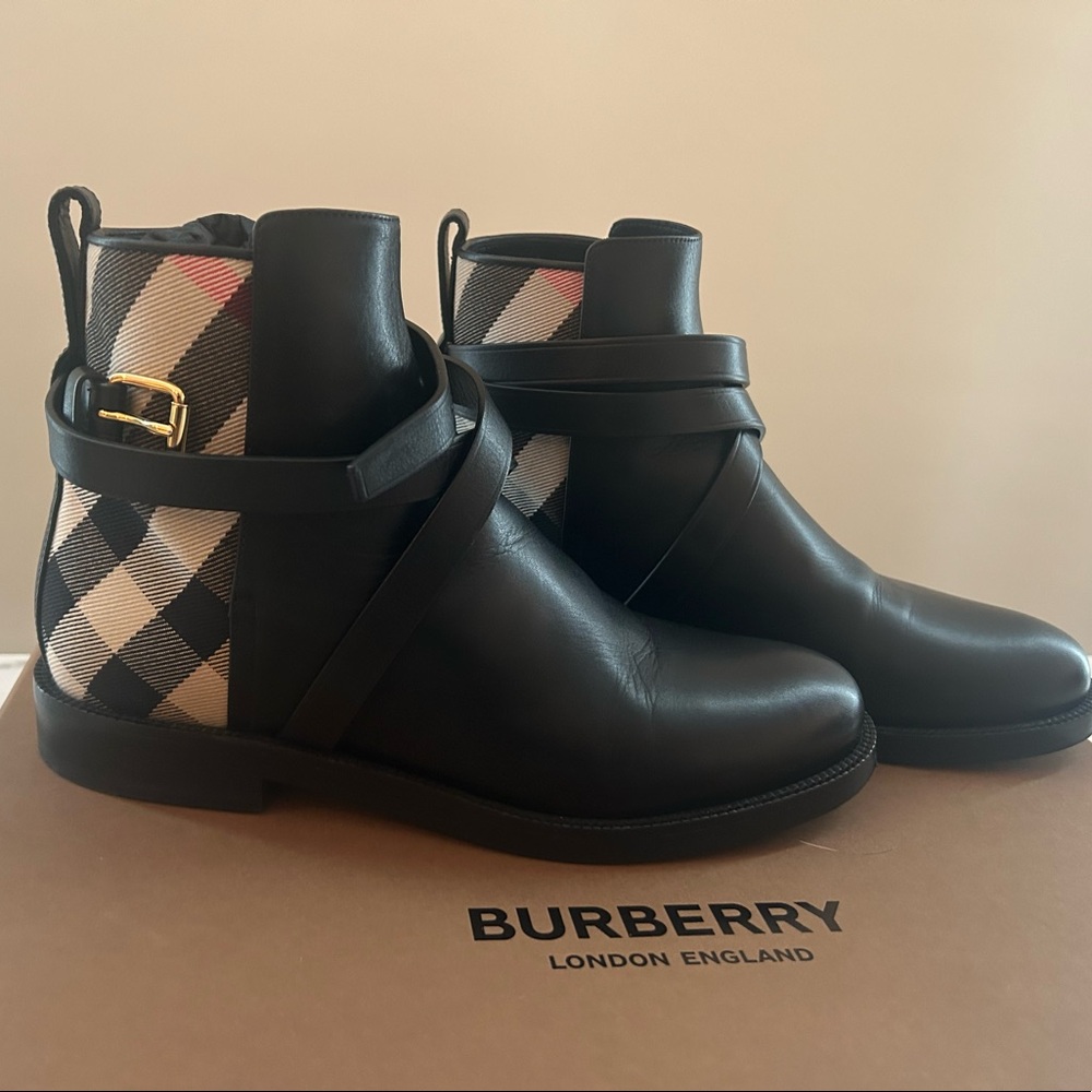 Burberry check boots (booties)